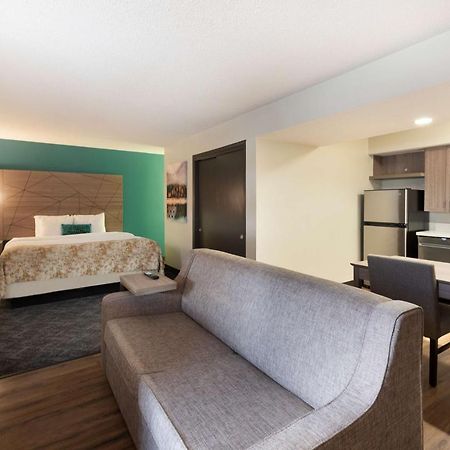 Best Western Fishkill Inn & Suites Exteriör bild