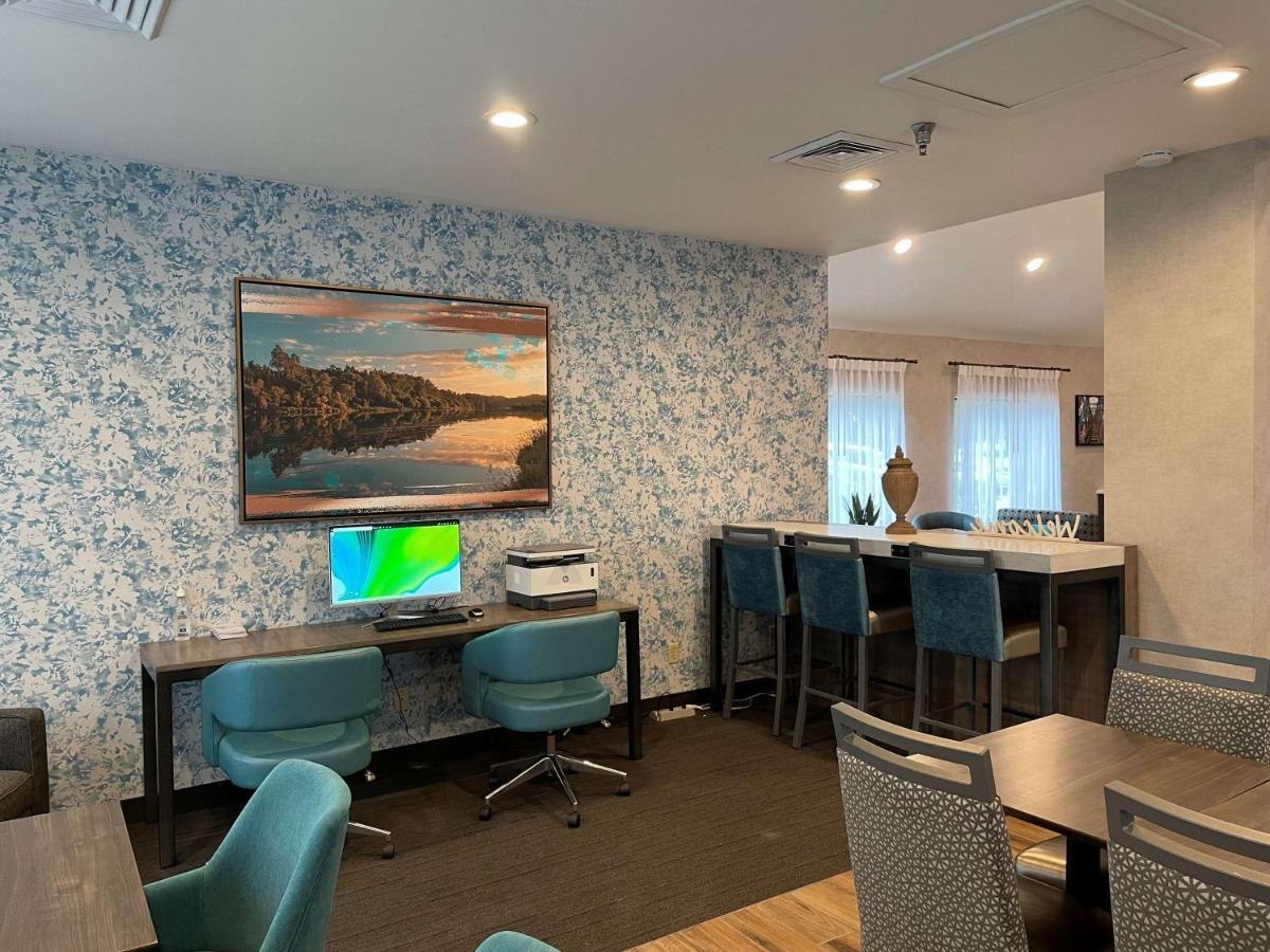 Best Western Fishkill Inn & Suites Exteriör bild