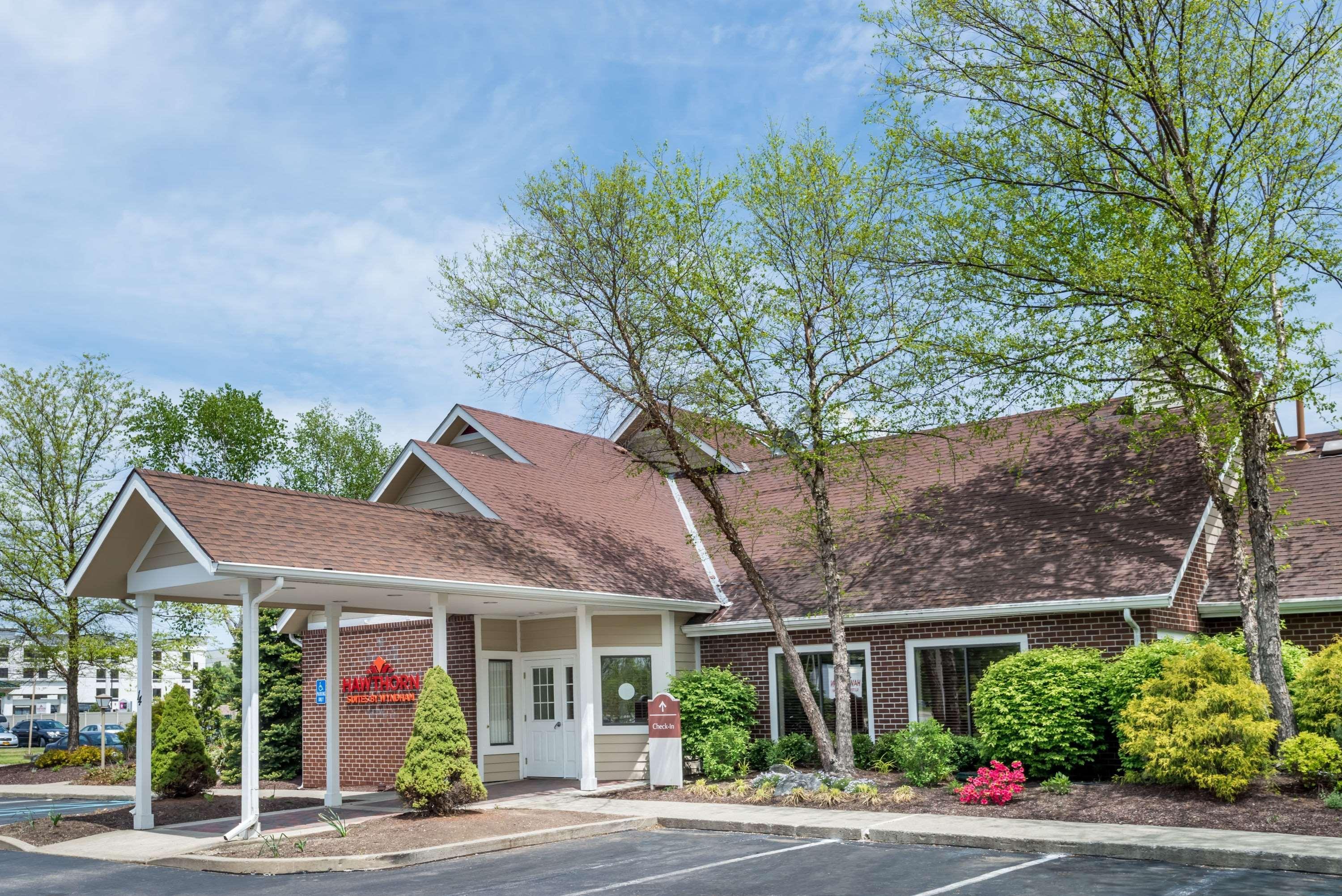Best Western Fishkill Inn & Suites Exteriör bild