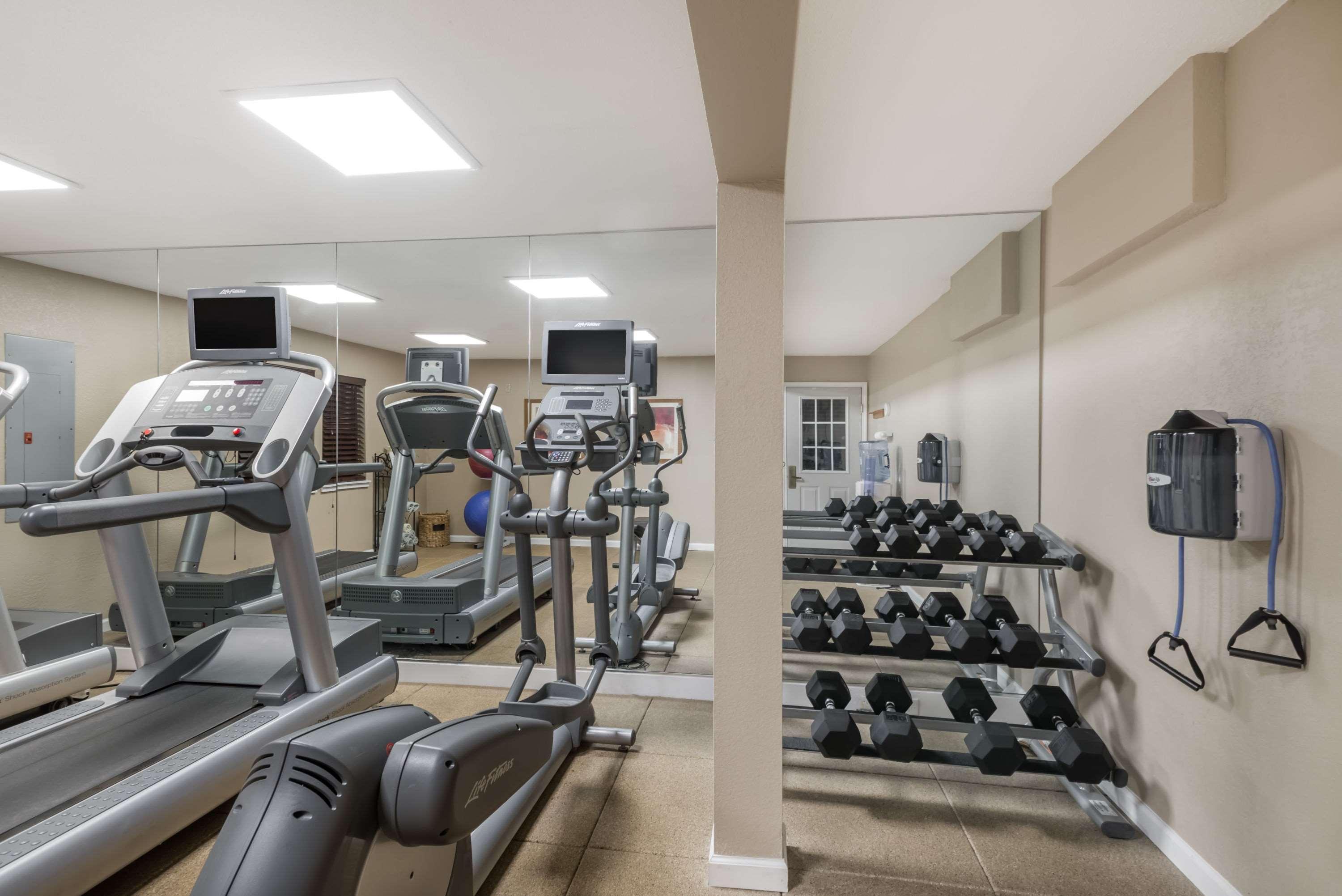 Best Western Fishkill Inn & Suites Exteriör bild