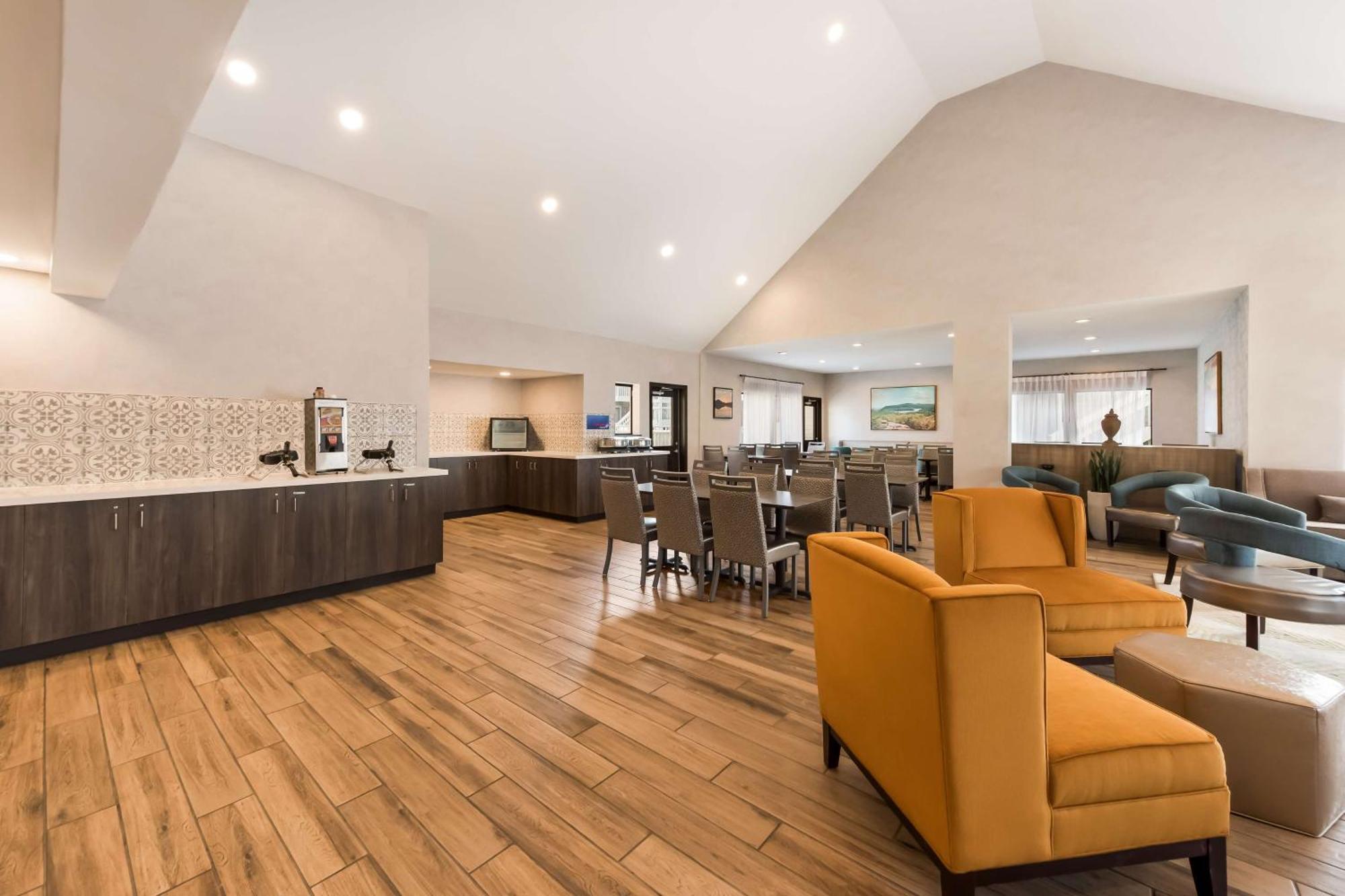Best Western Fishkill Inn & Suites Exteriör bild