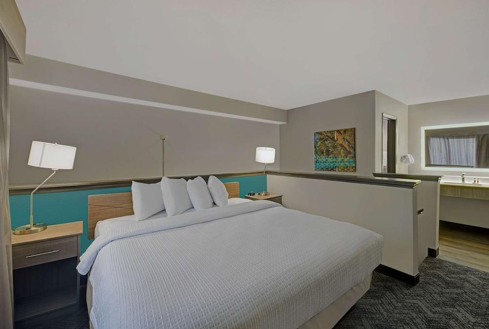 Best Western Fishkill Inn & Suites Exteriör bild